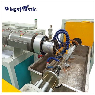PPのPE PAの機械15KWモーター作る螺線形の監視ホースは40-70kg/hを出力